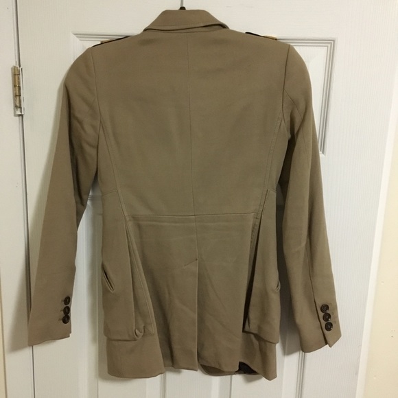 GUCCI Women’s Blazer Size XS / Small Beige Belt - Picture 3 of 8